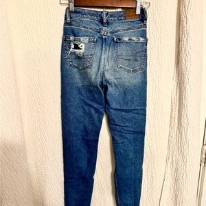 American eagle ripped jeans